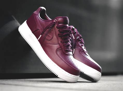 Buy Air Force 1 '07 'Light Bordeaux' 